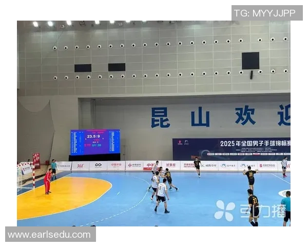 南京足球队强势领跑杯赛积分榜99分傲视群雄